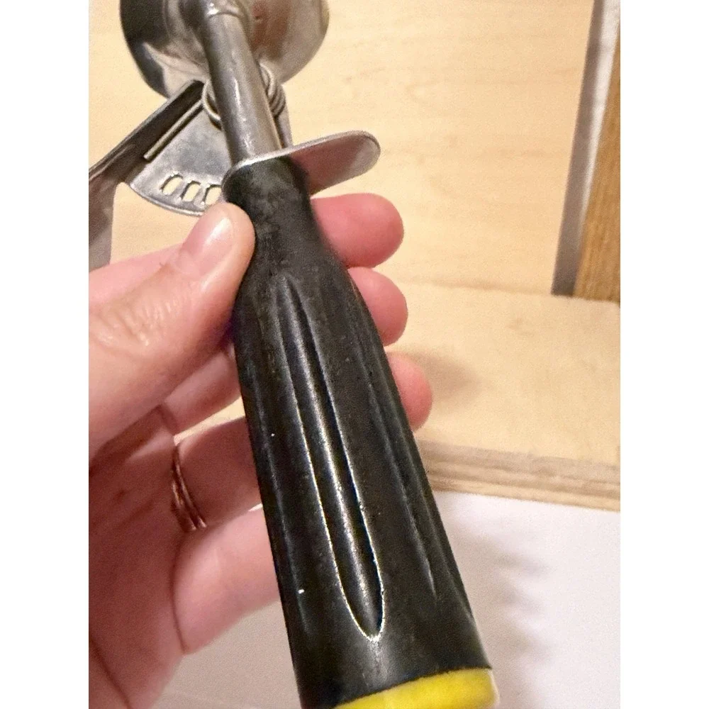 Vintage Hamilton Ice Cream Scoop Thumb Press